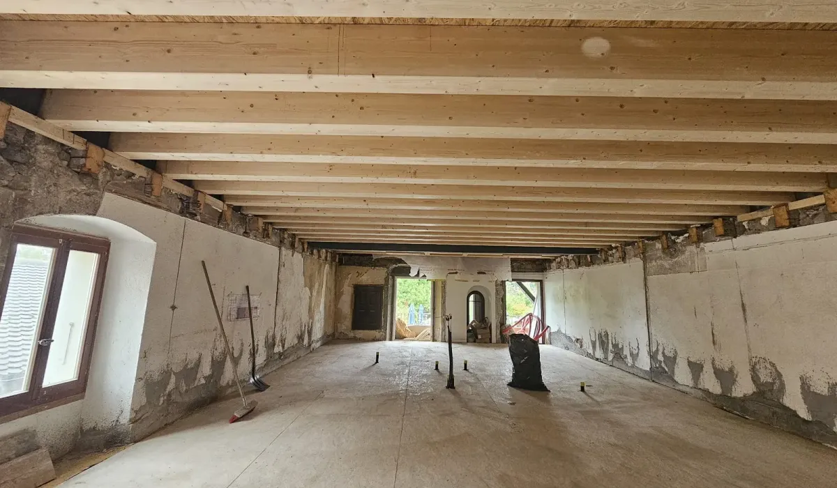 Rénovation structurelle de l'Auberge de la Couronne à Mies